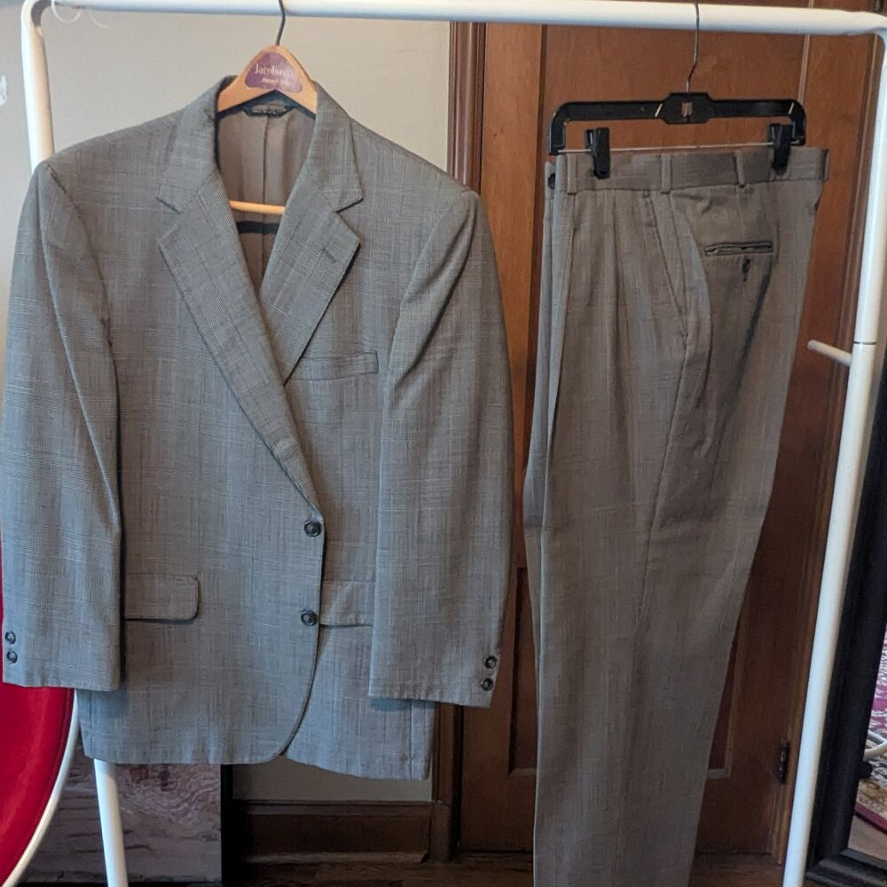 Men's Huntington Suit - size 42R